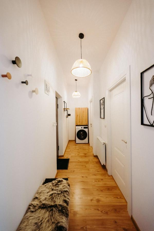 דירות סוסאבה Modern Loft One מראה חיצוני תמונה